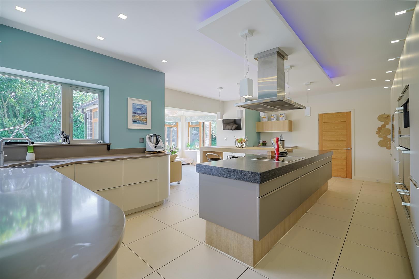 21 East Cliff, Pennard, Gower, SA3 2AS